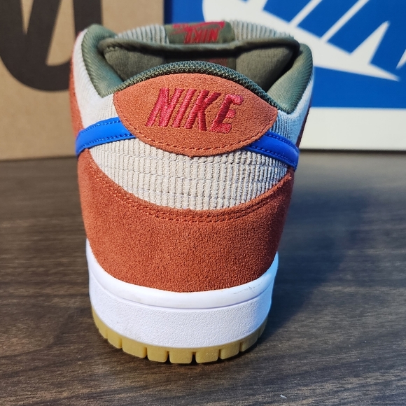 Nike SB Dunk Low 'Dusty Peach' Corduroy Size 10 - Picture 12 of 16